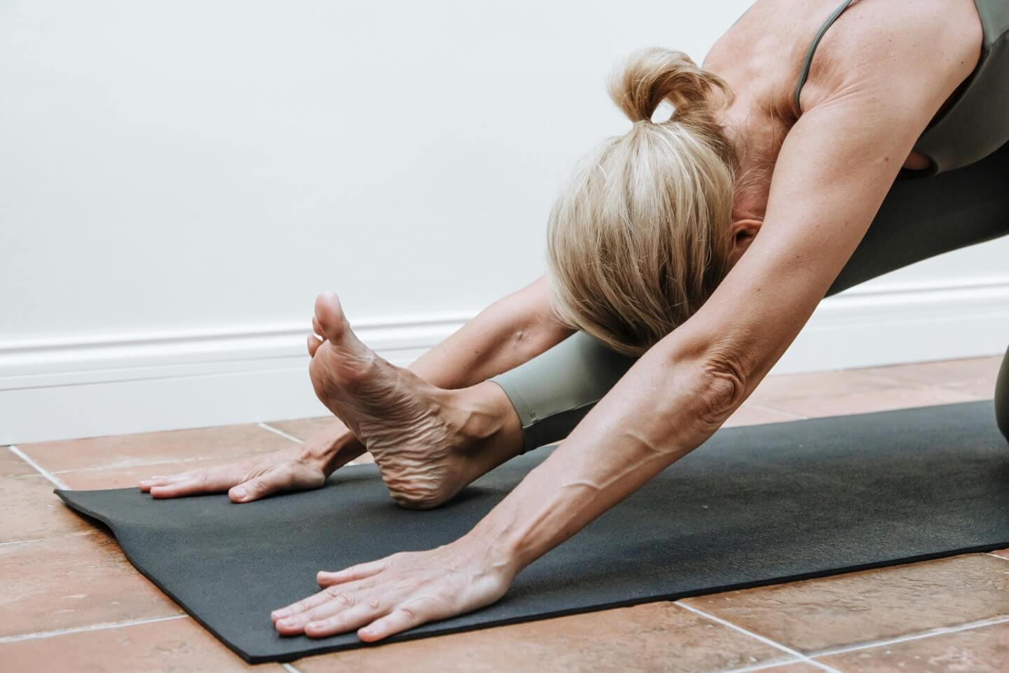 pilates_2_pexels-ron-lach-10223015